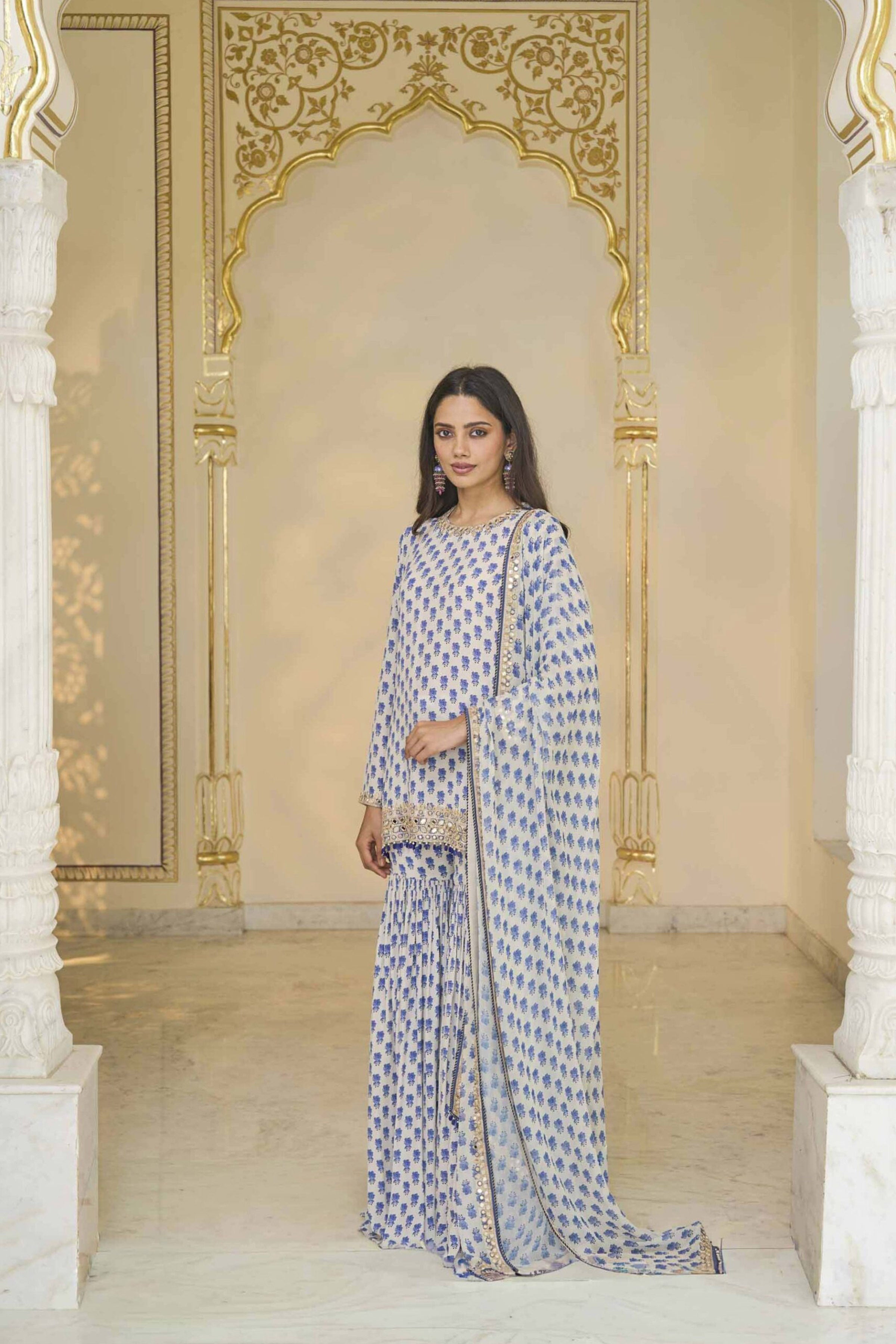 KURTA GHARARA DUPATTA IVORY BLUE