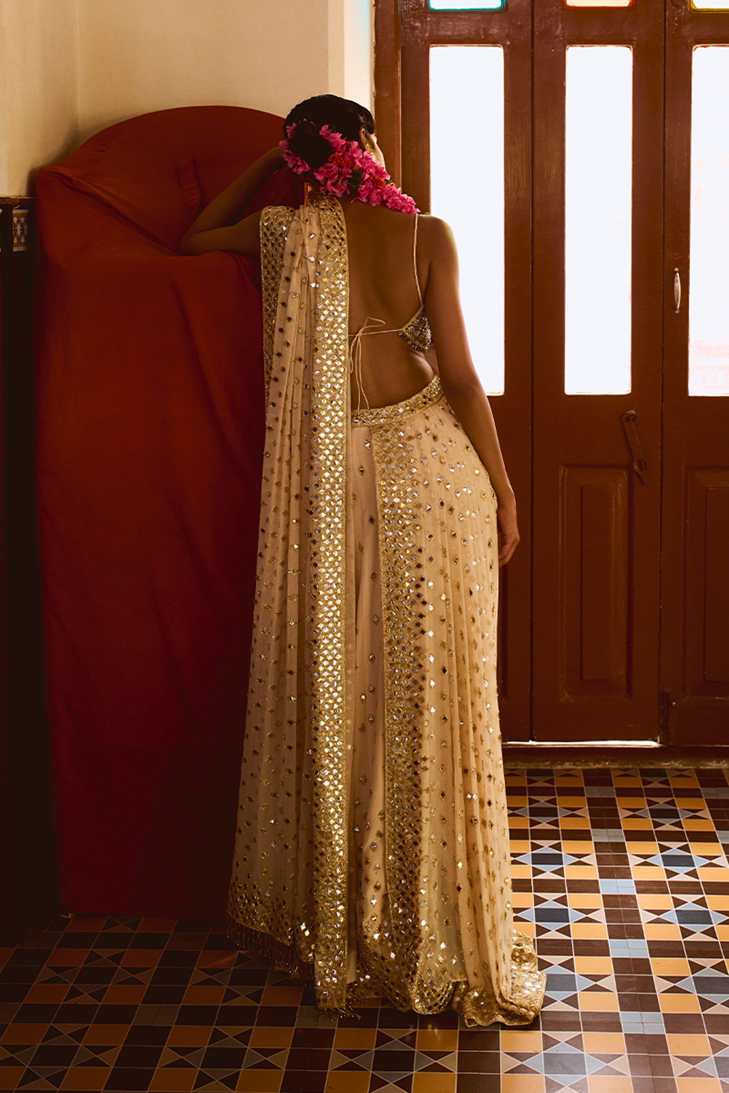 ANUSHKA KHANNA DRAPE SAREE BLOUSE BEIGE