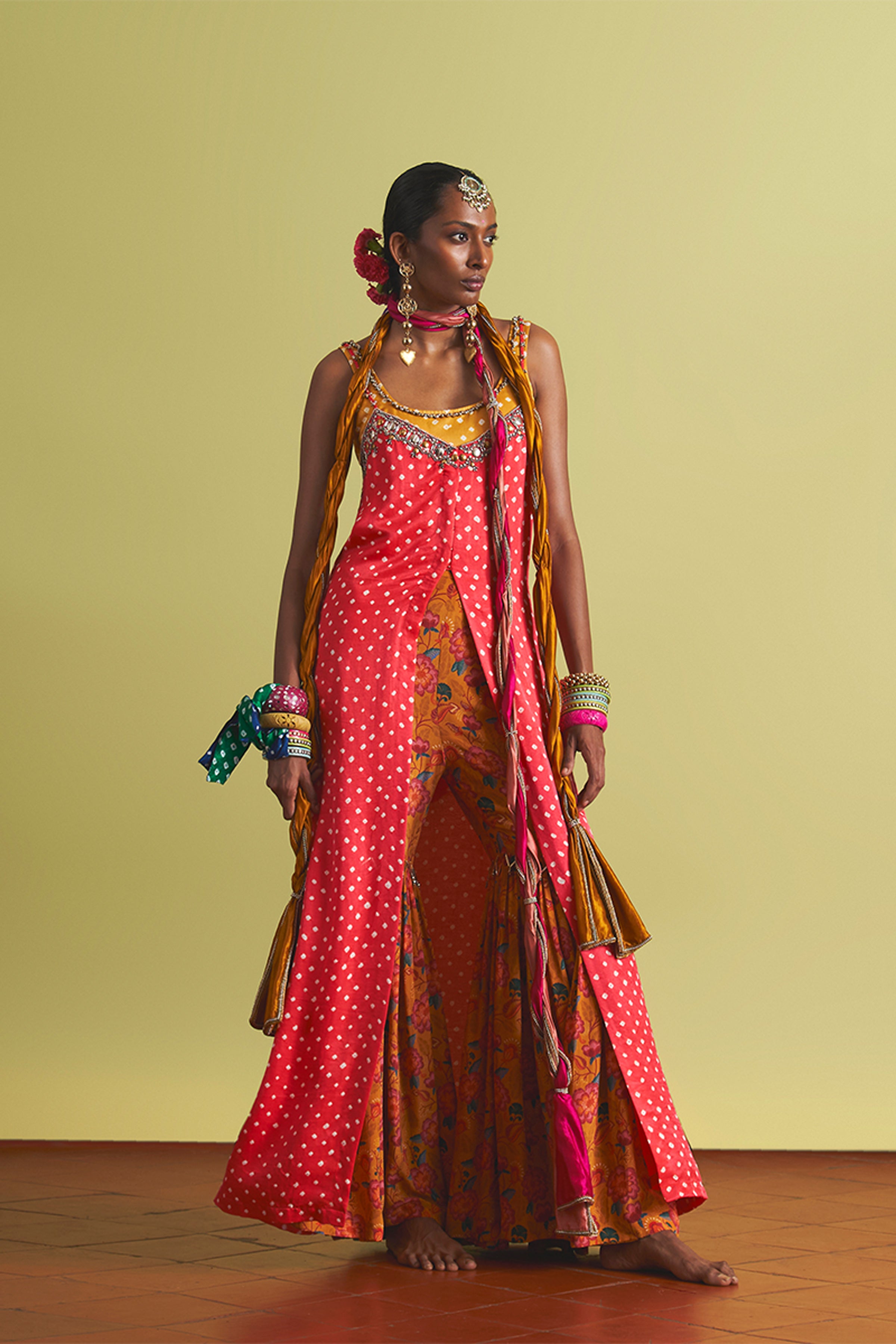 ANUSHKA KHANNA KURTA GHARARA BLOUSE STOLE ORANGE MUSTARD