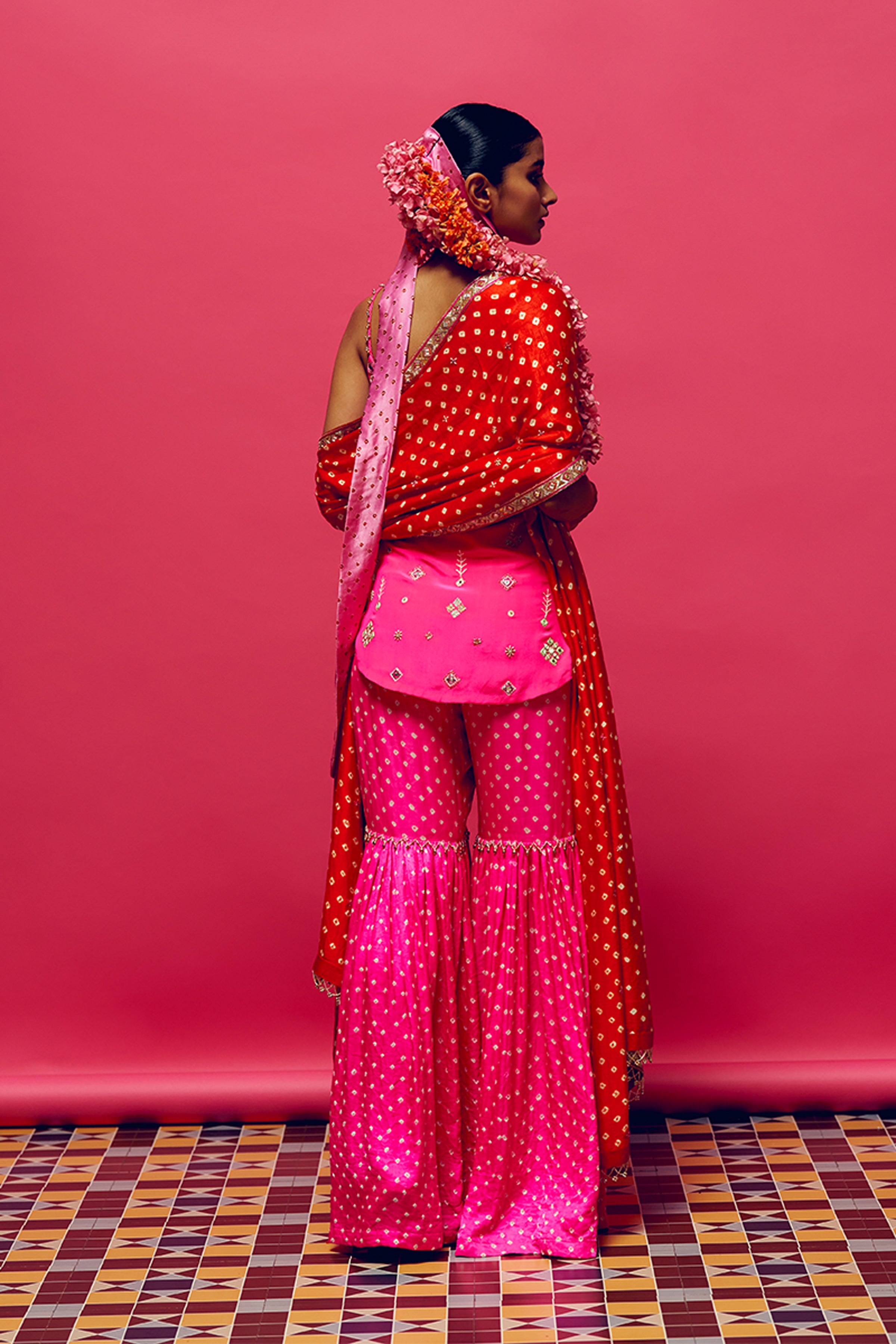 ANUSHKA KHANNA KURTA GHARARA DUPATTA NEON PINK