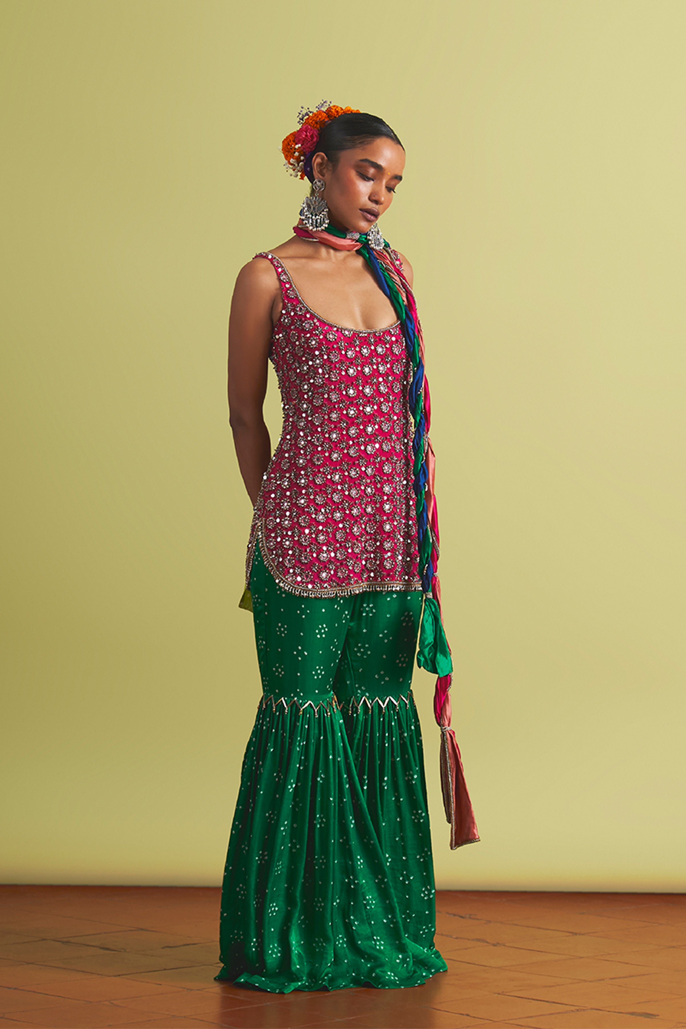 ANUSHKA KHANNA SHARARA KURTA DUPATTA PINK GREEN