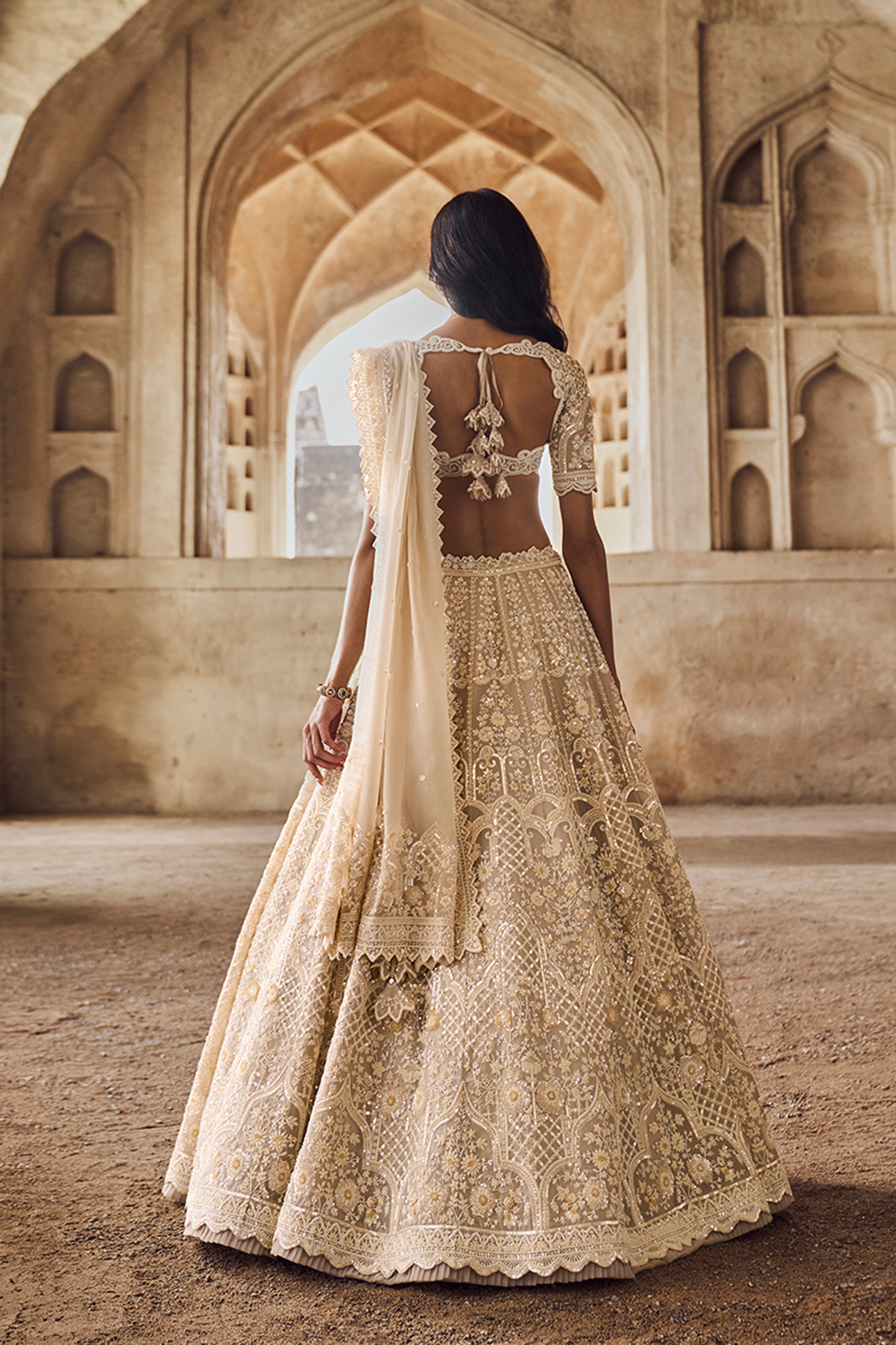 ANUSHREE REDDY LEHENGA BLOUSE DUPATTA GREYISH IVORY