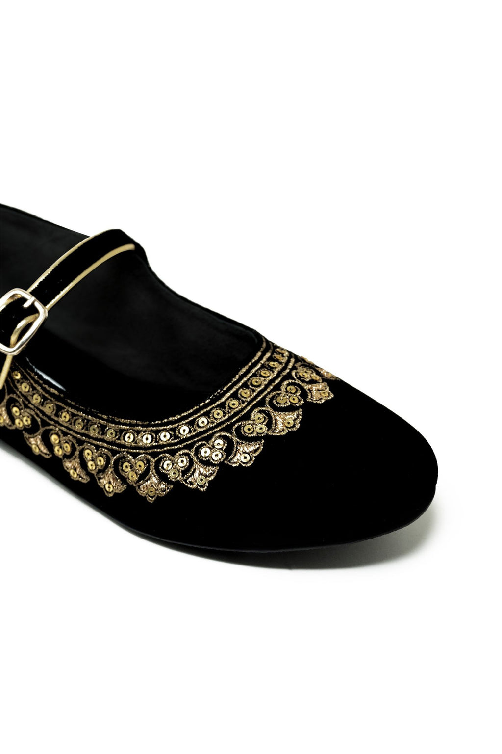 Black Jutti