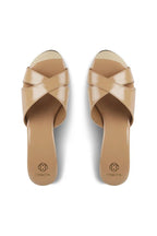 Nude Wedges