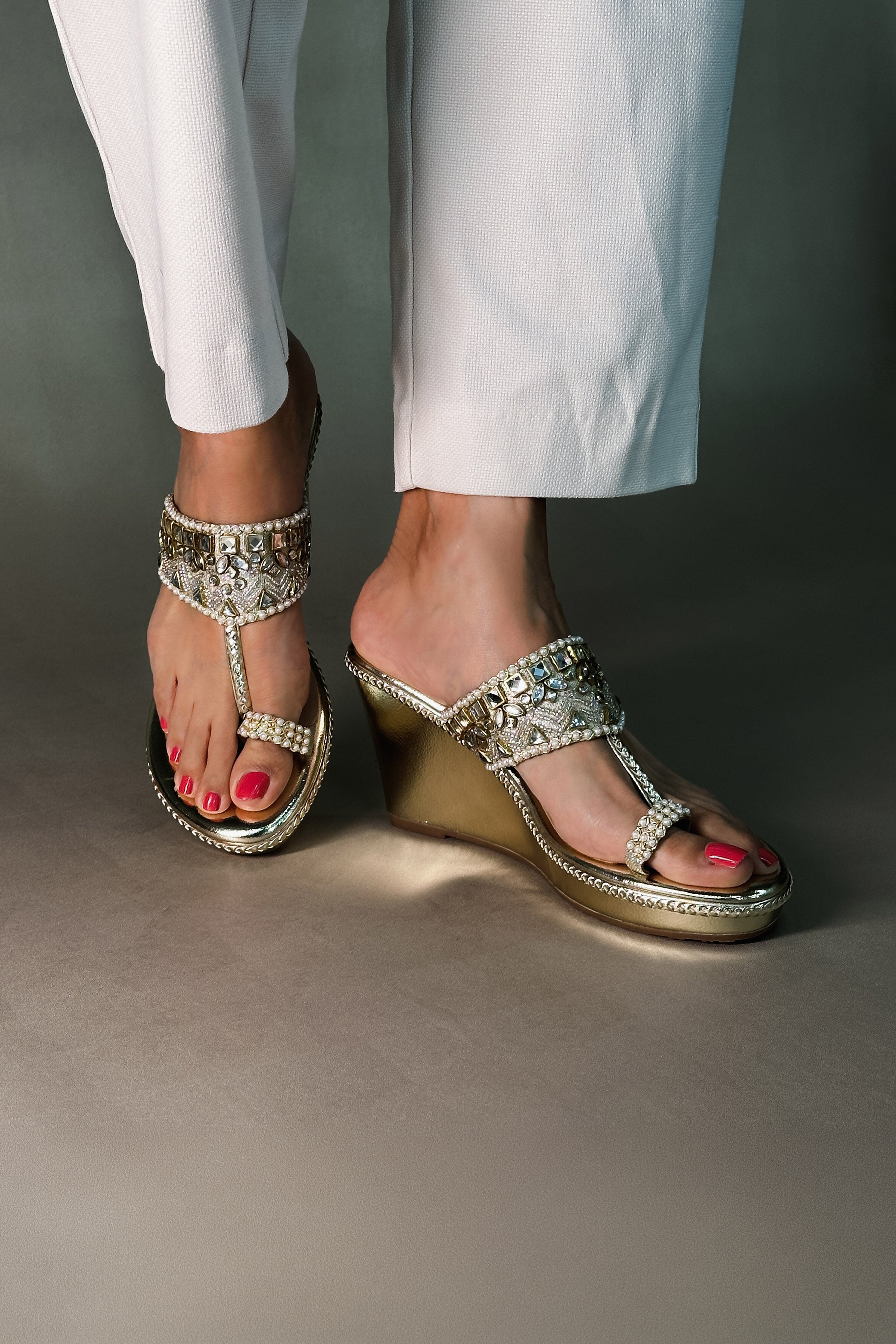 WEDGES GOLD