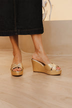 HEEL DARK GOLD