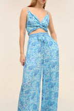 Top Blue Green