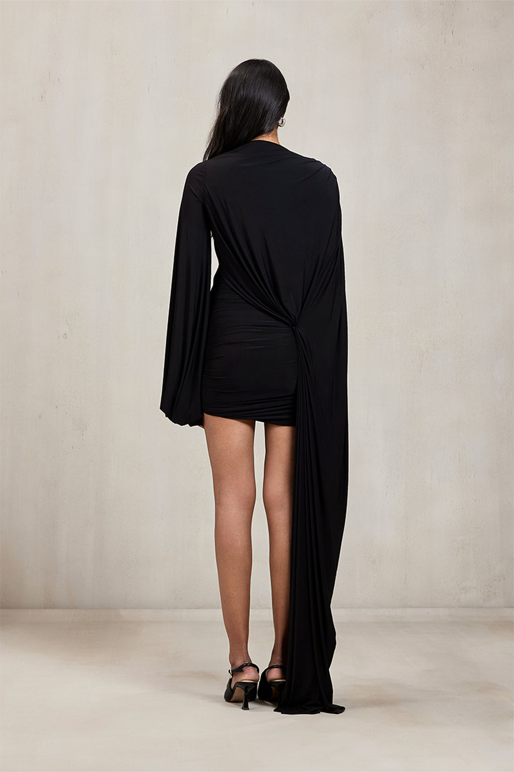GOWN BLACK