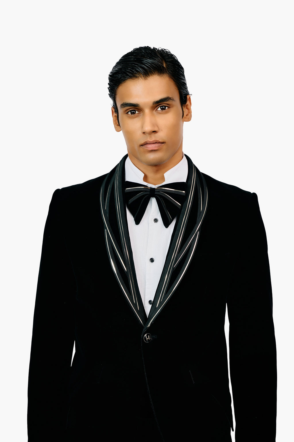 TUXEDO BLACK