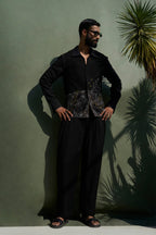 MONKTREE VEST BLACK