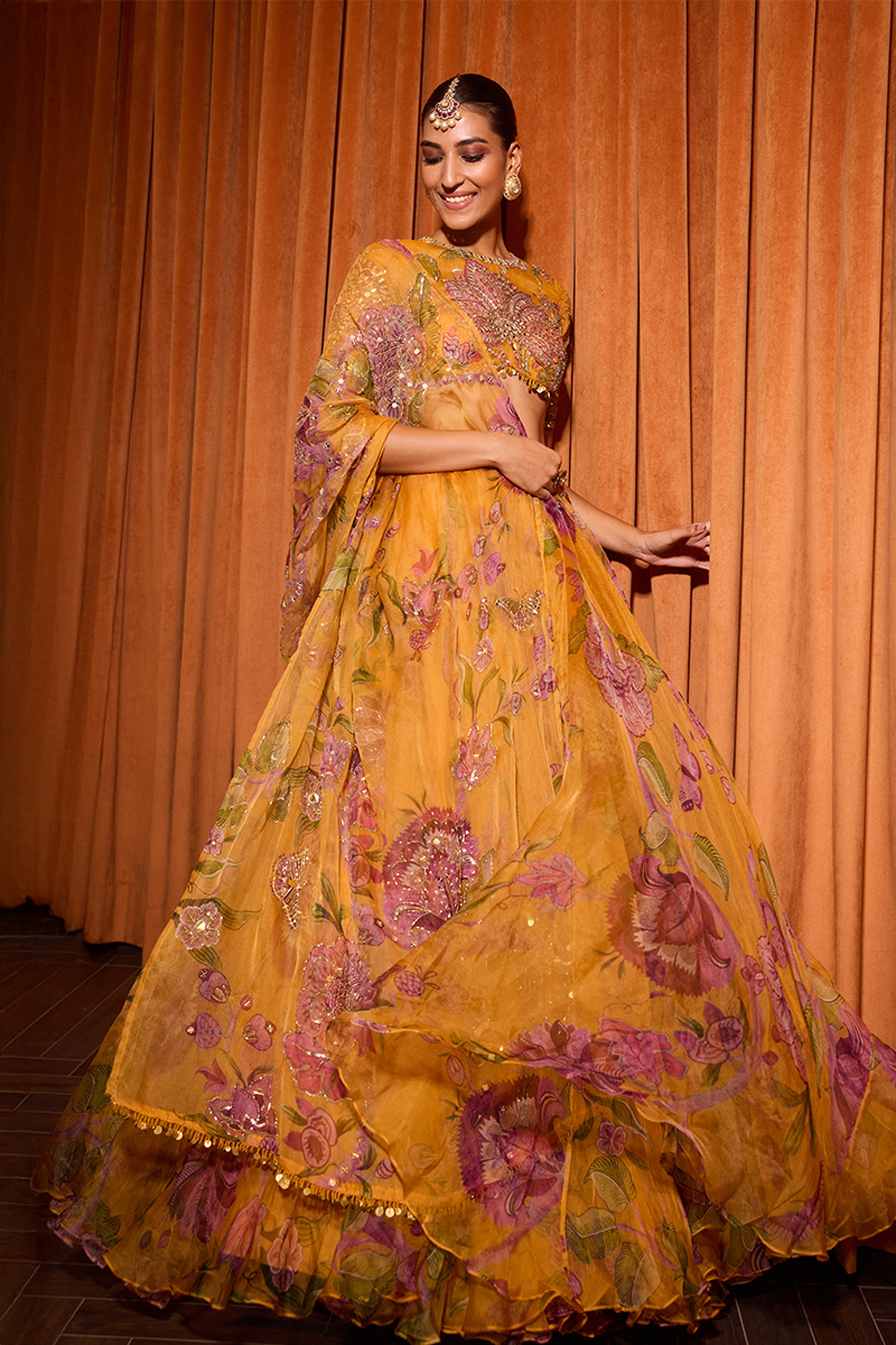 MAHIMA MAHAJAN LEHENGA BLOUSE DUPATTA KESAR