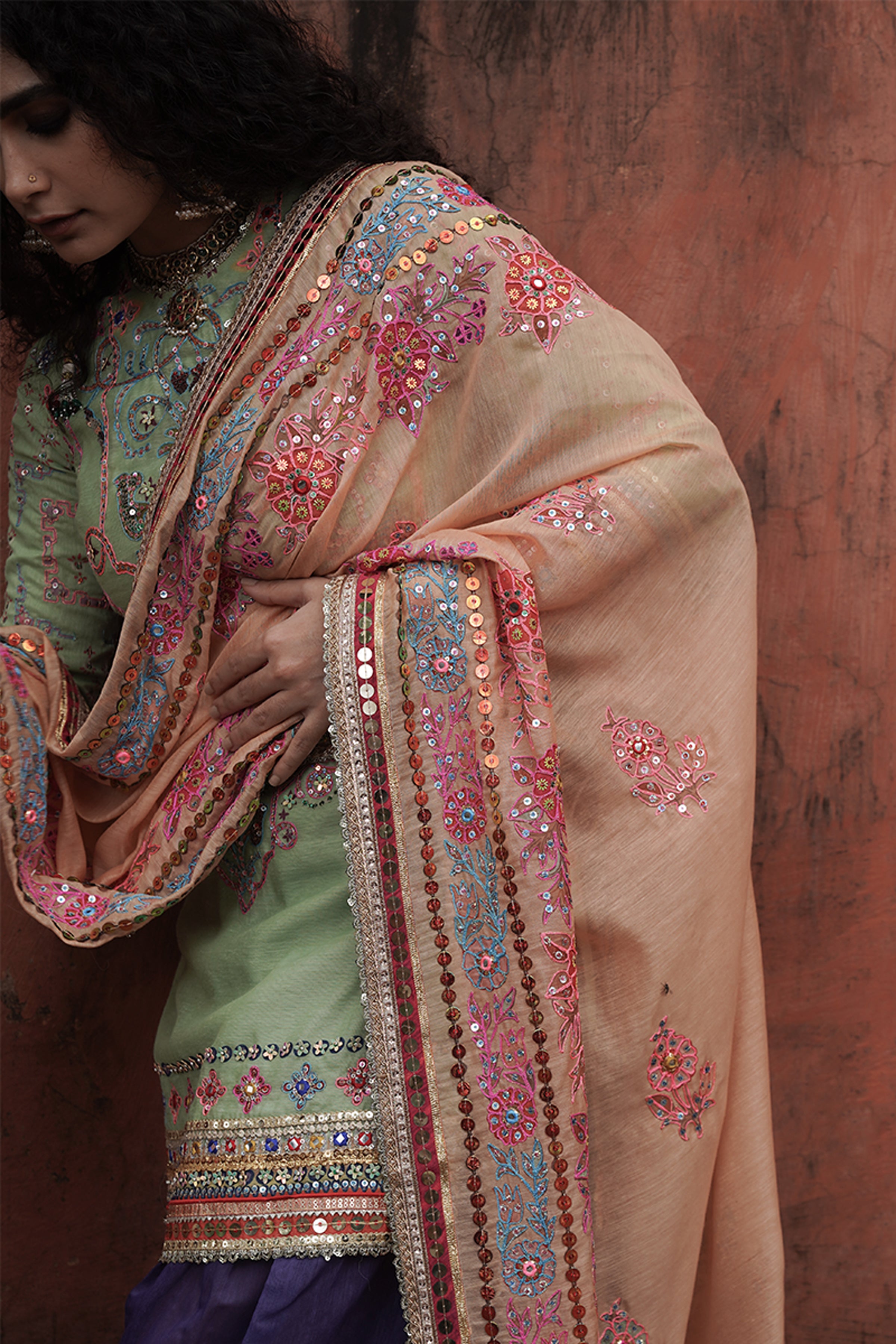 MAYYUR GIROTRA KURTA PANT DUPATTA GREEN PURPLE