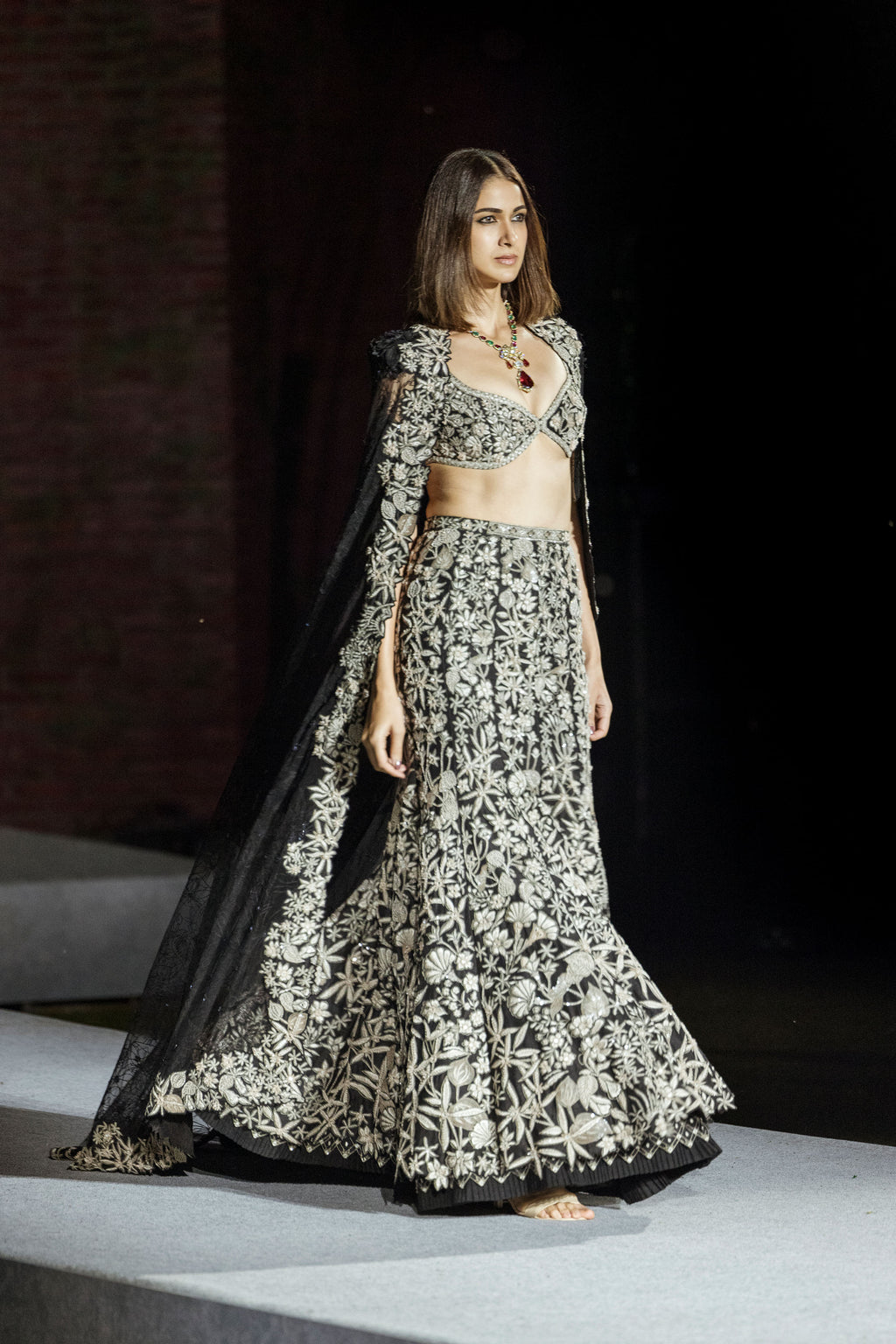 Lehenga Corset Cape Black