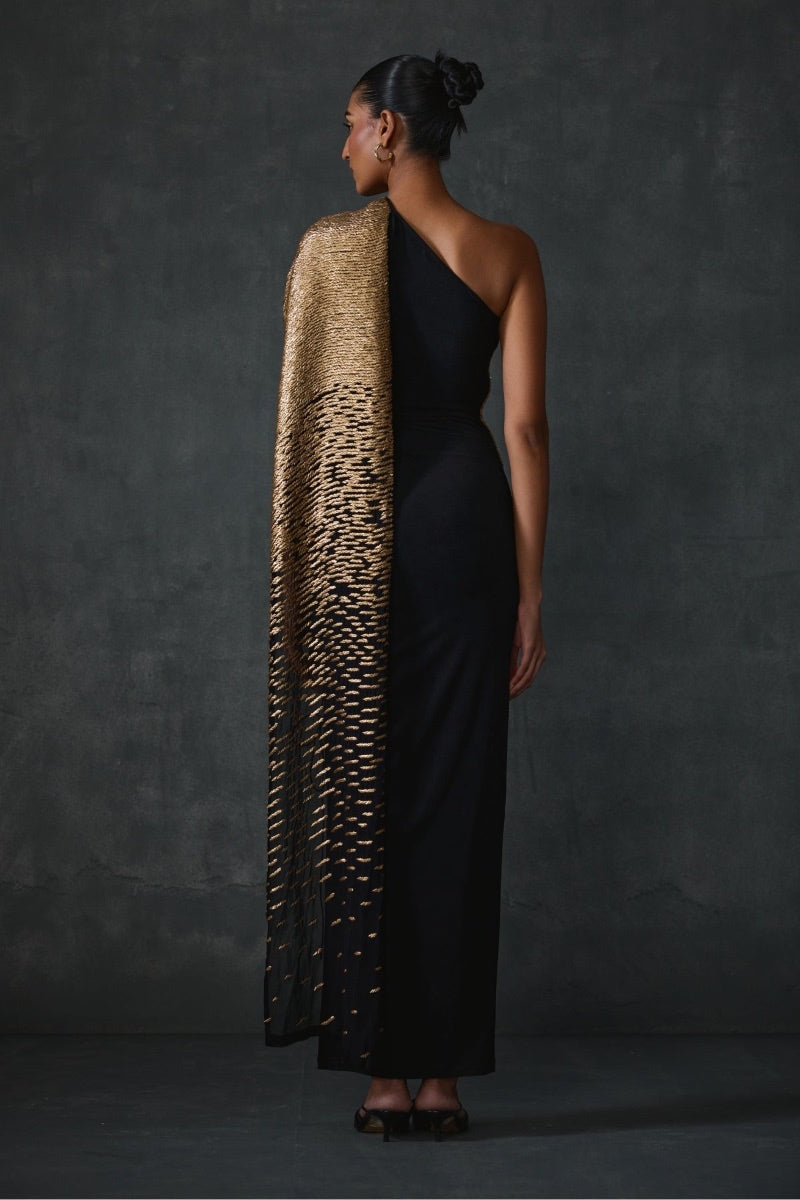 GOWN BLACK