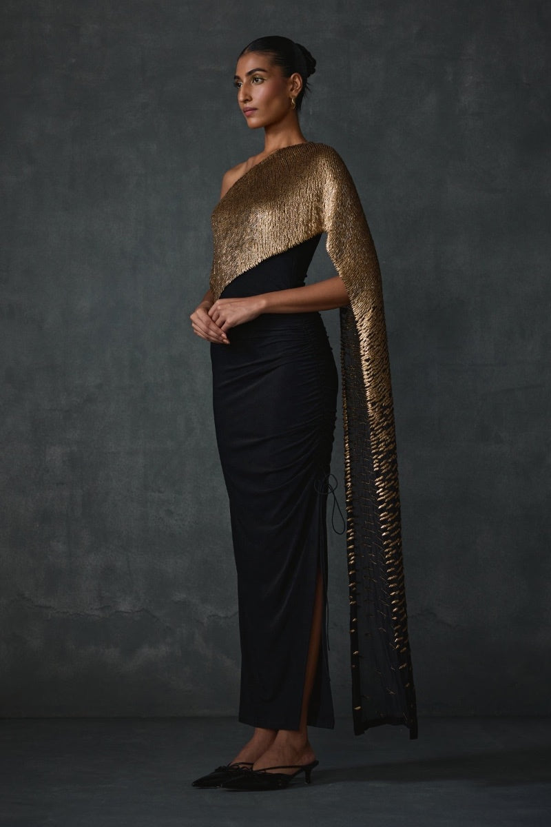 GOWN BLACK
