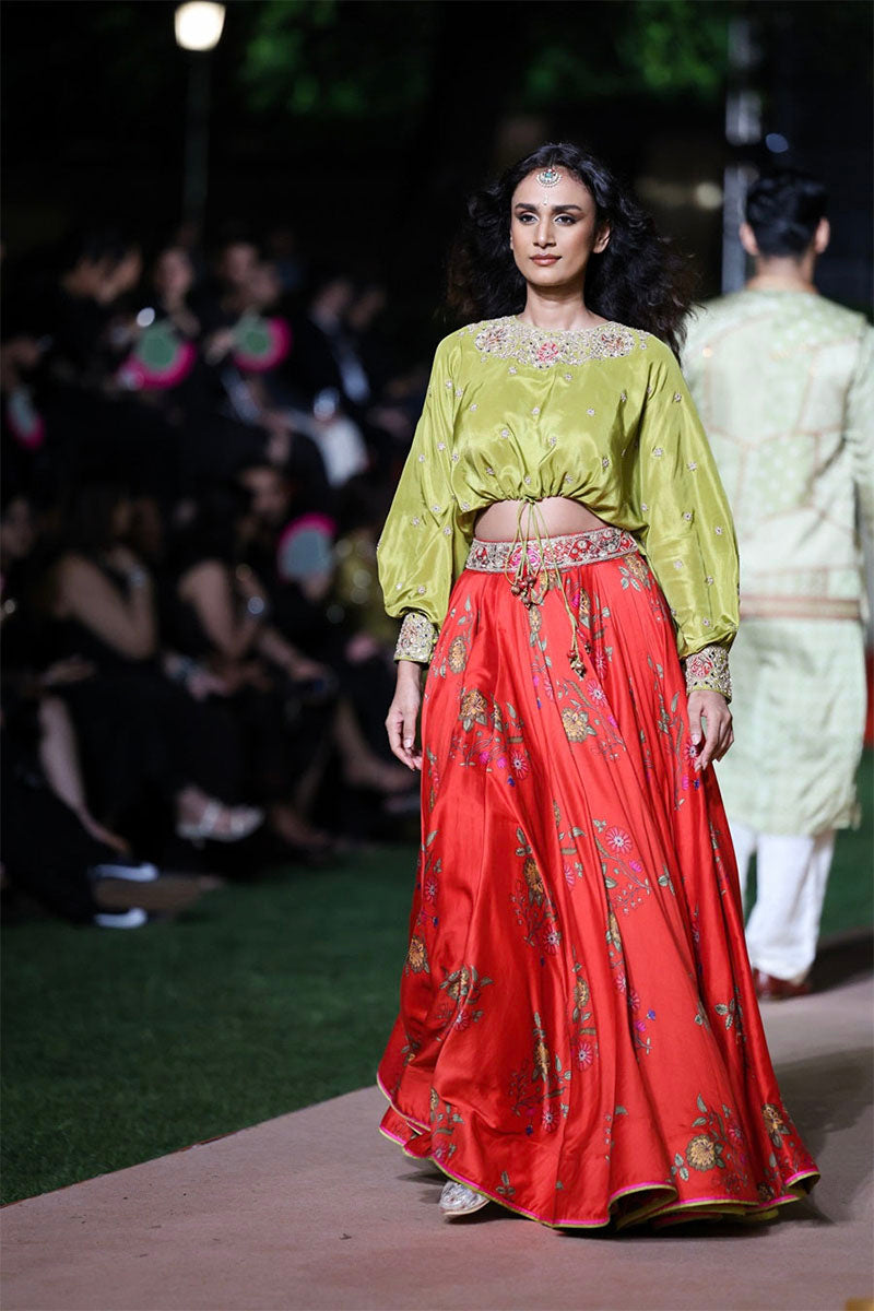 CROPTOP SKIRT SURKH LAAL-DRY GREEN