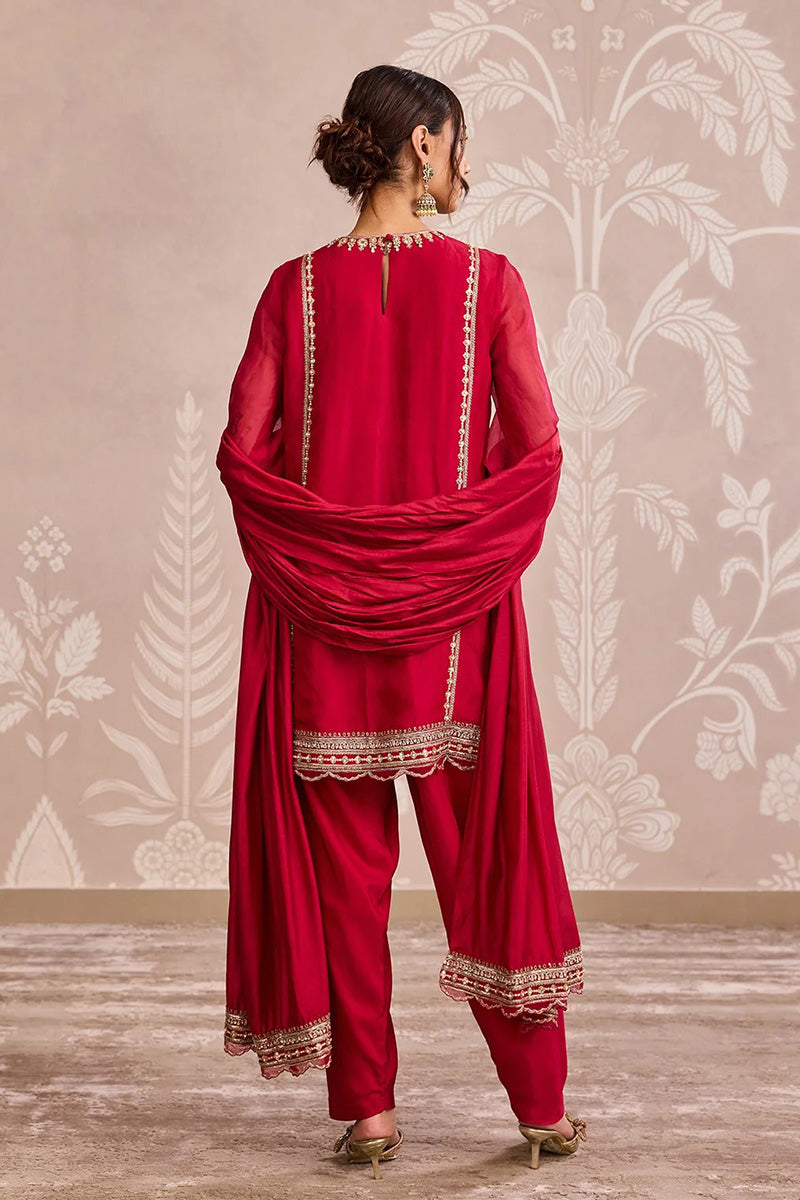 Red Kurta