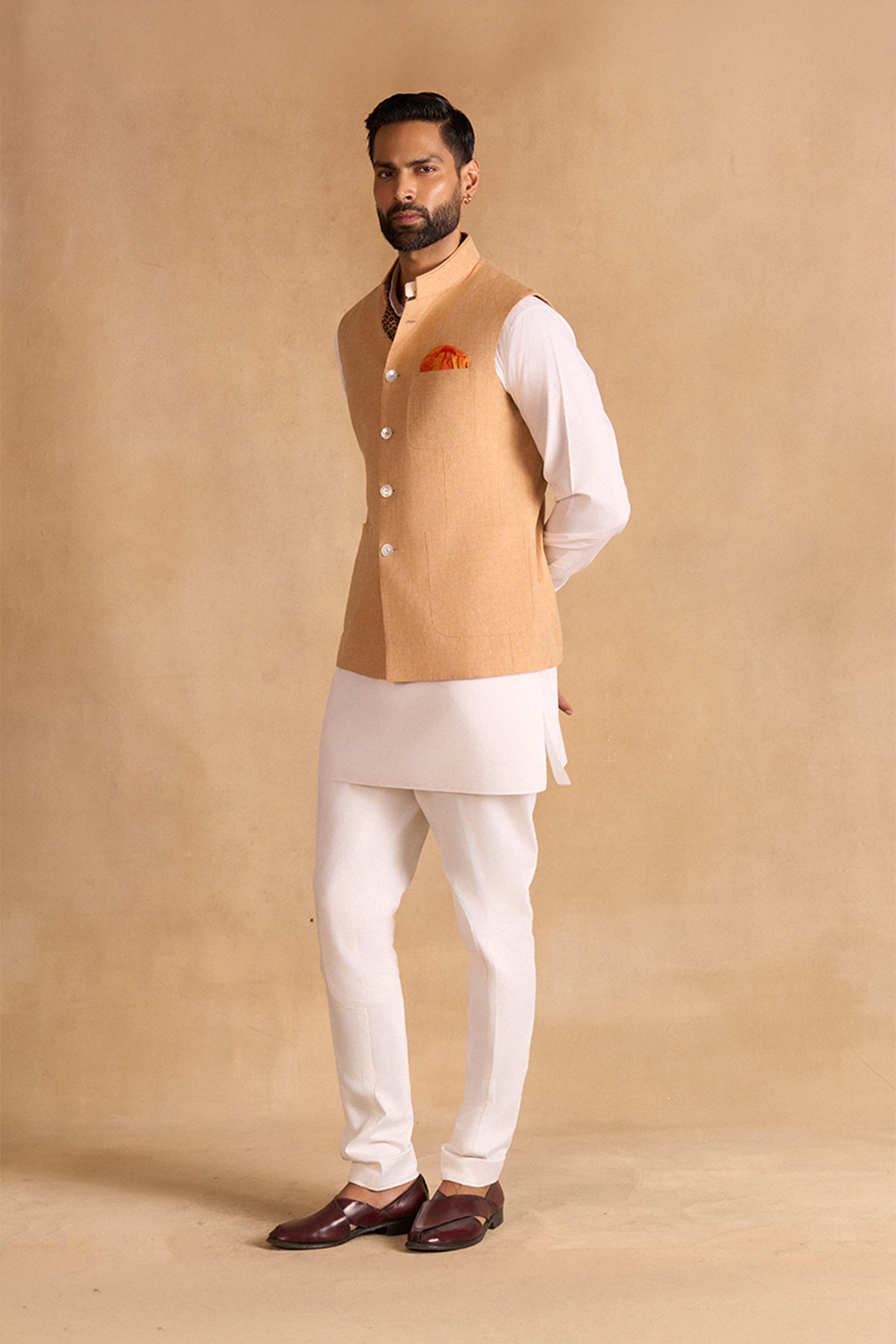 WAISTCOAT BEIGE