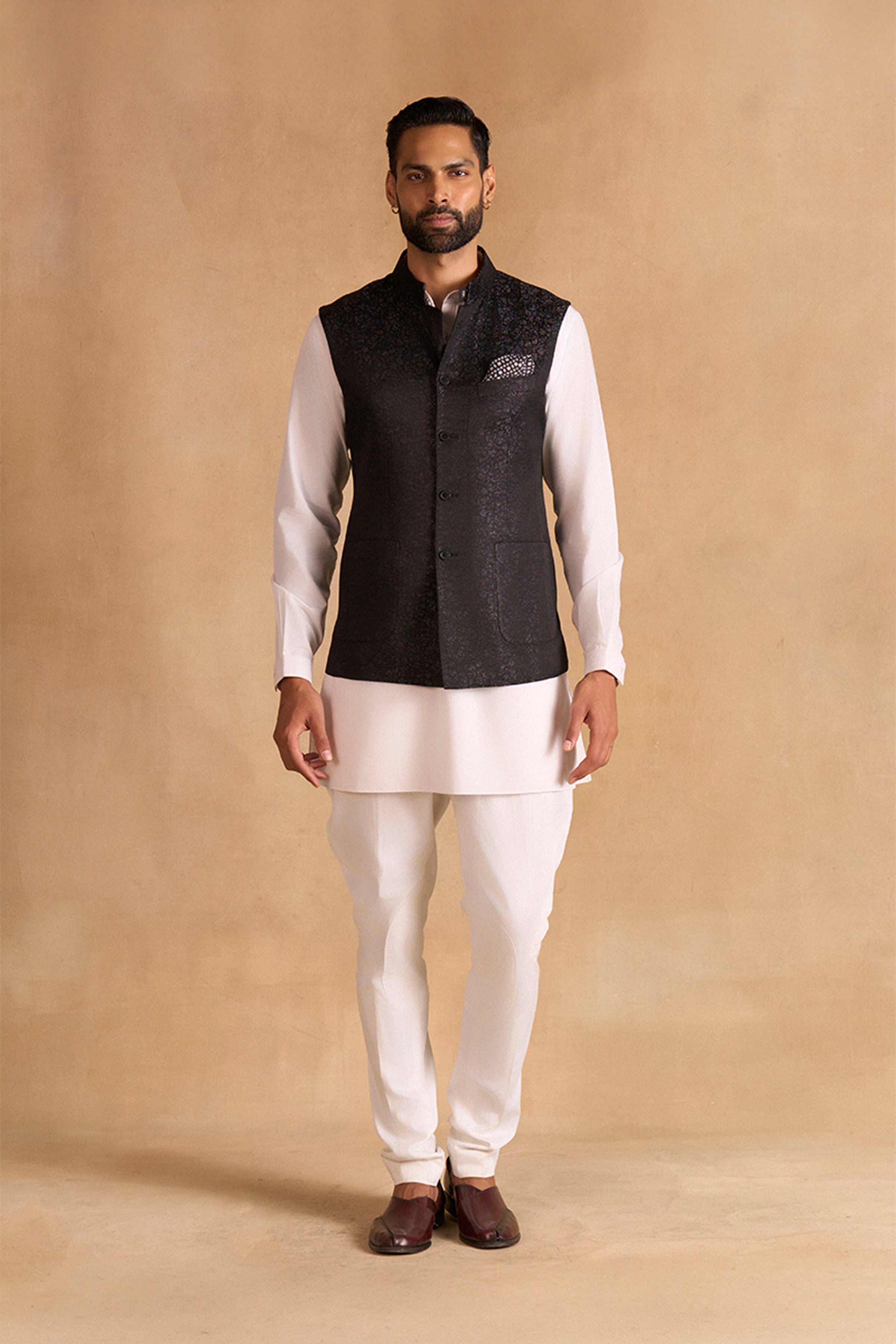 WAISTCOAT BLACK