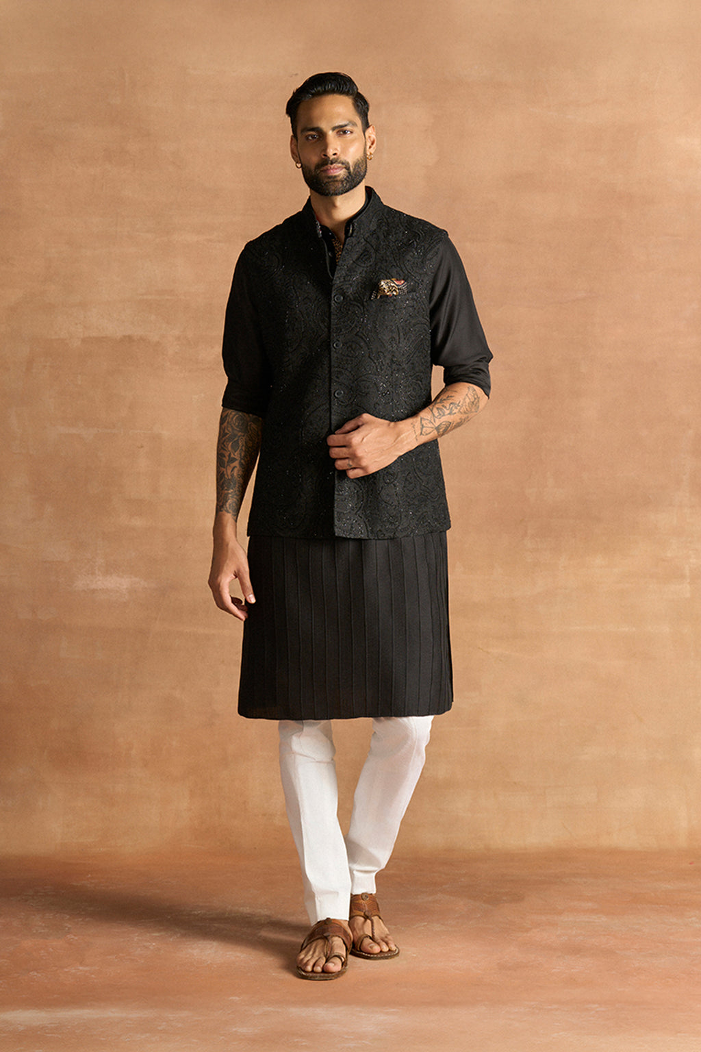 WAISTCOAT BLACK