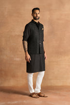 WAISTCOAT BLACK