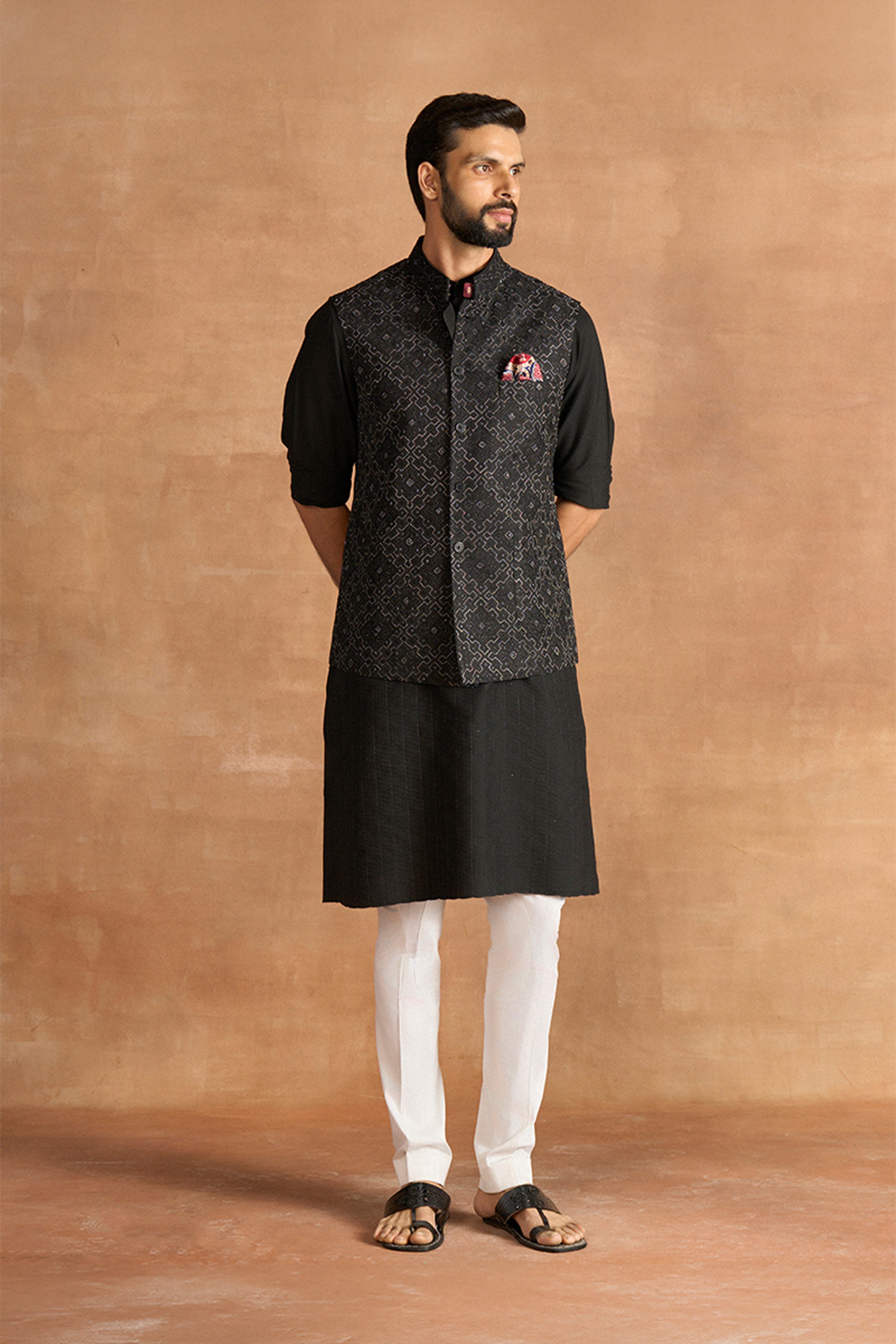 WAISTCOAT BLACK