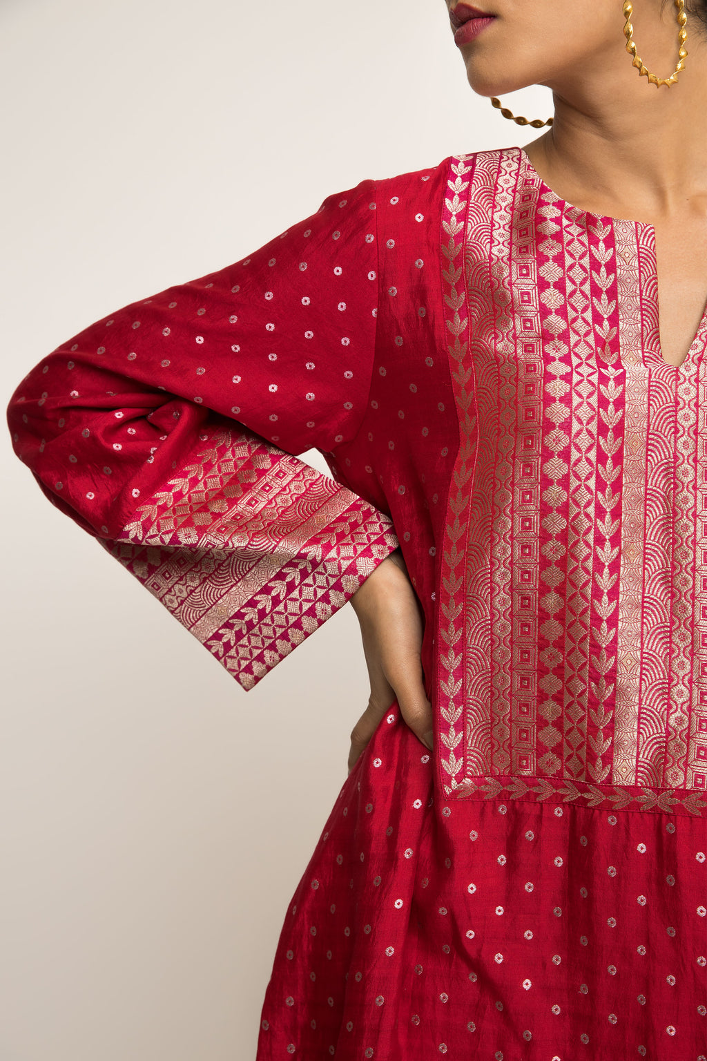 Red Kurta