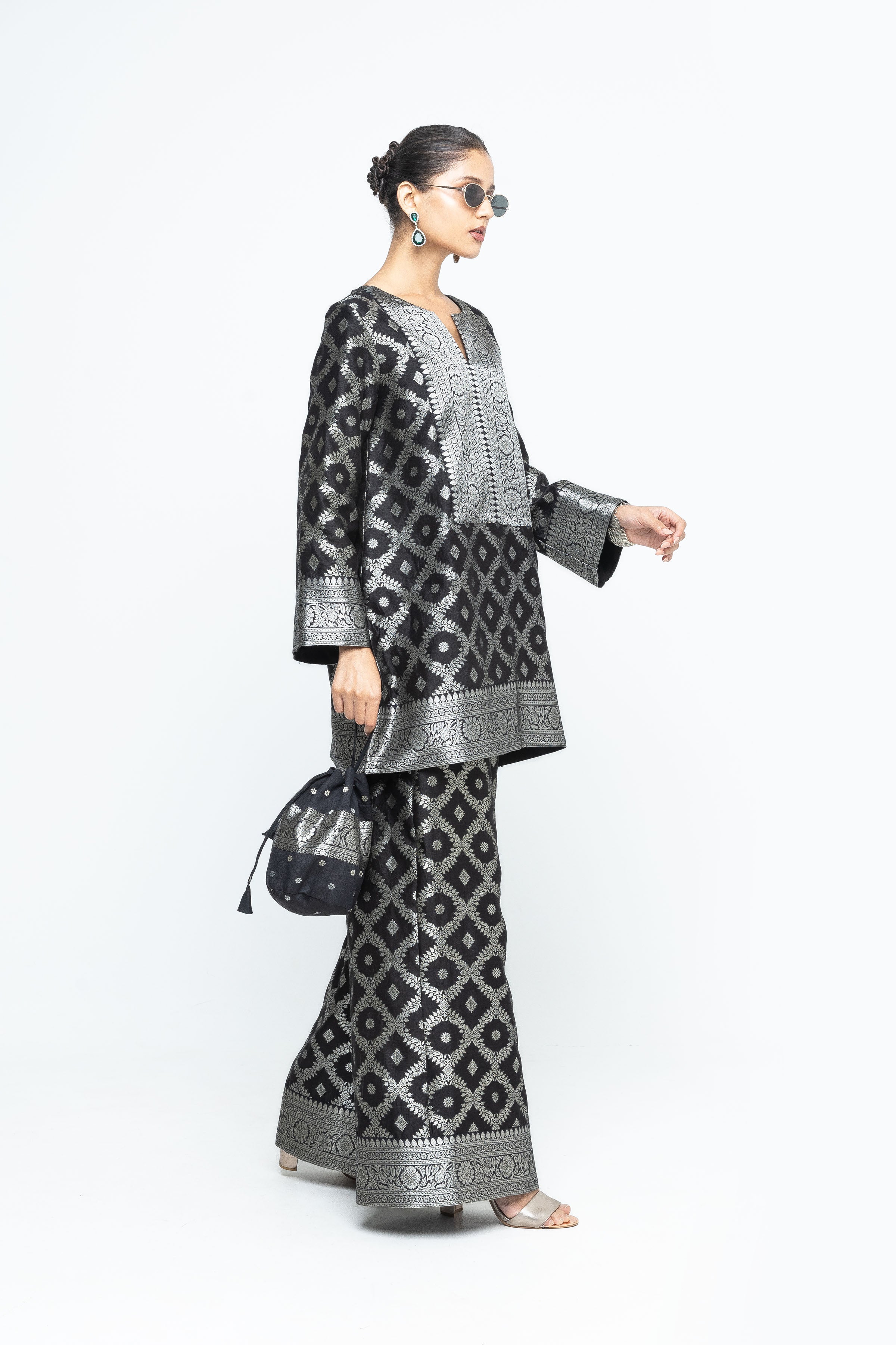 Black Kurta