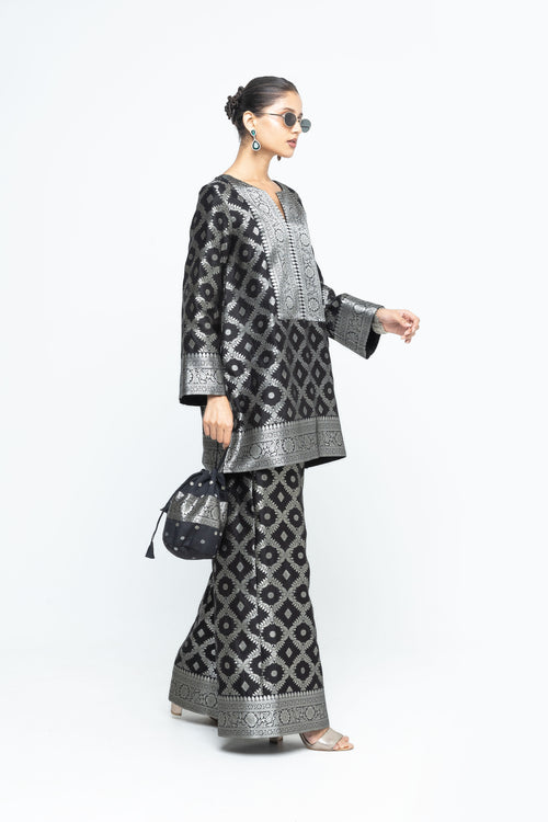 Black Kurta