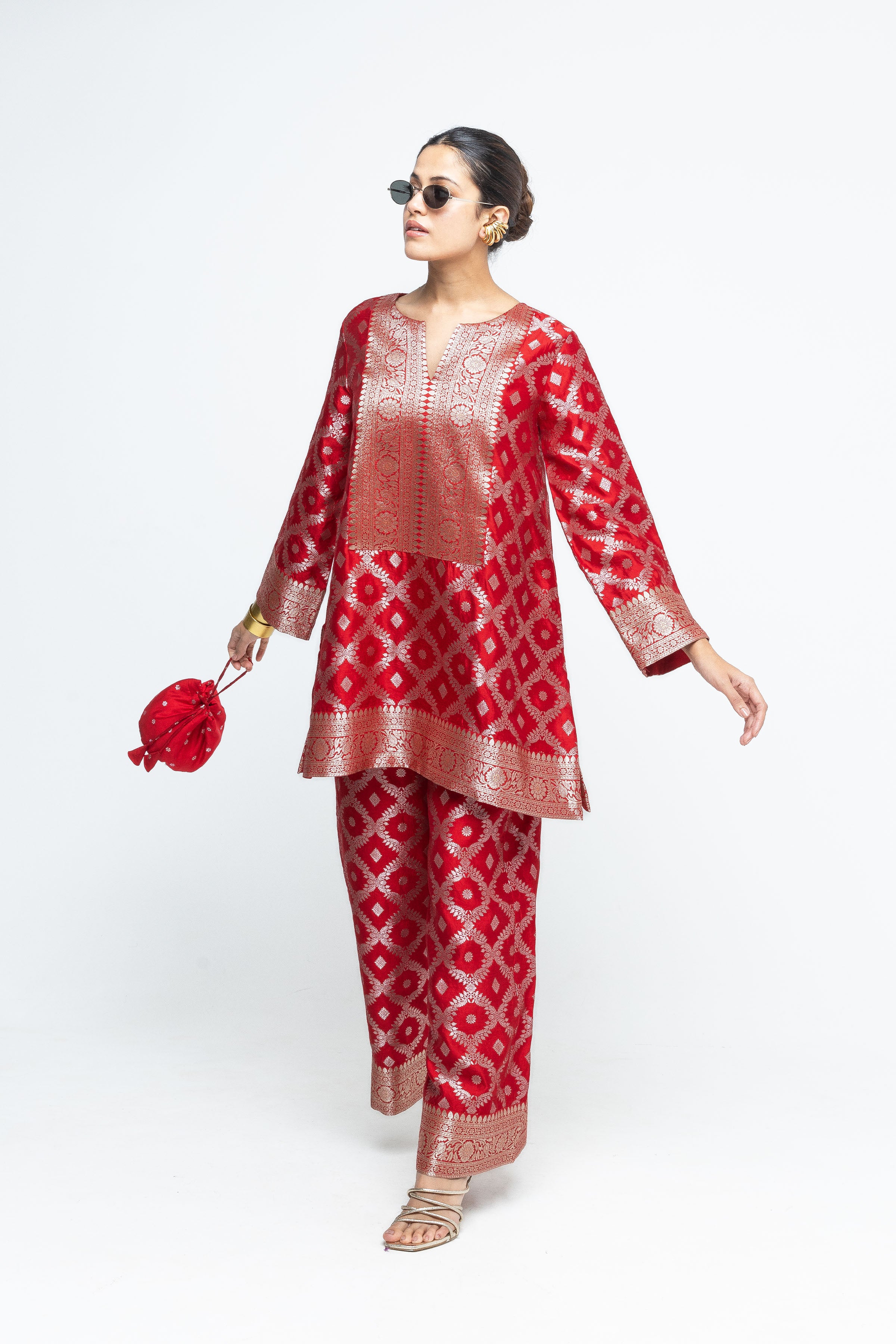 Red Kurta