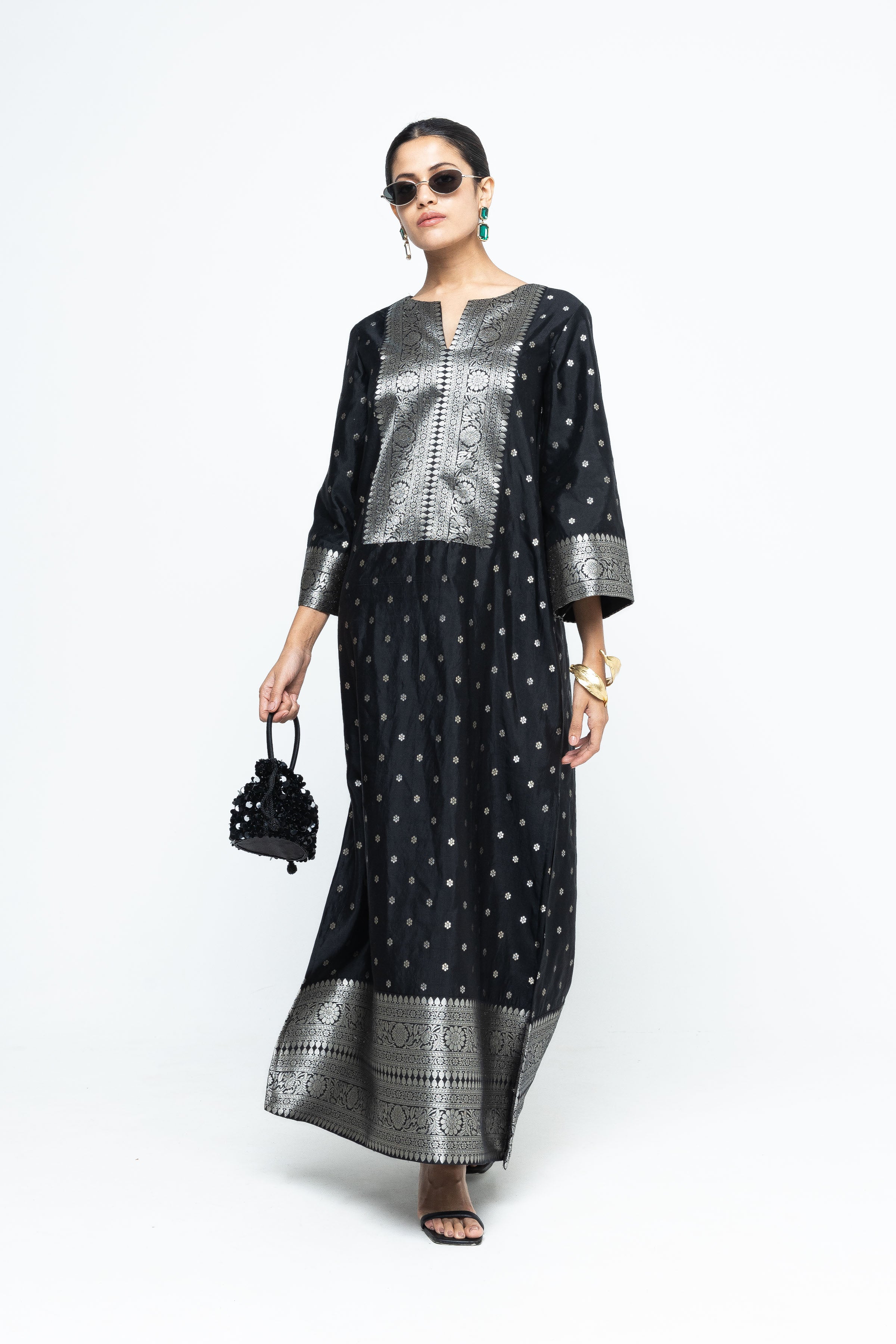 Black Kaftan
