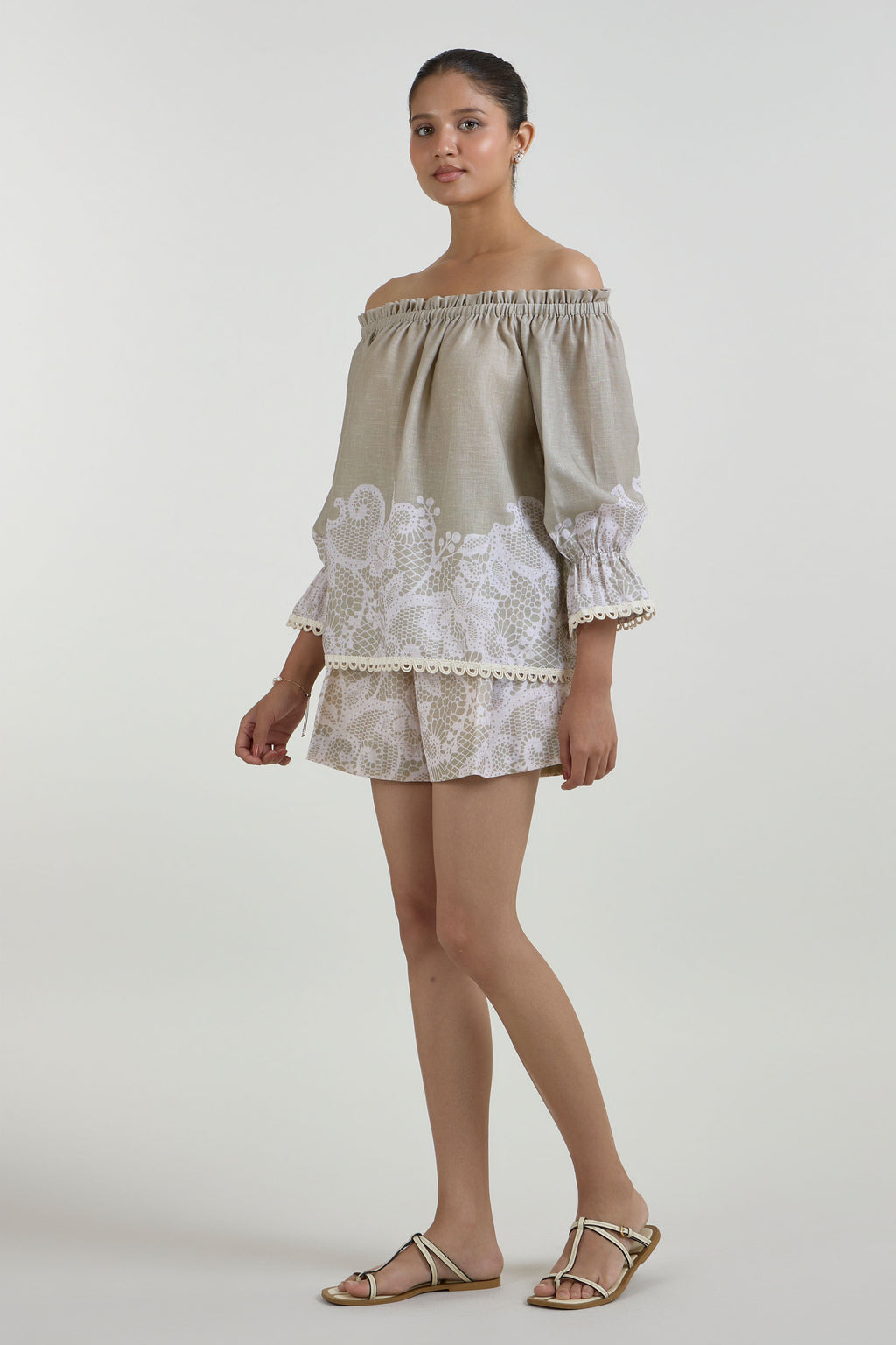 Shorts-offshoulder Top Khaki