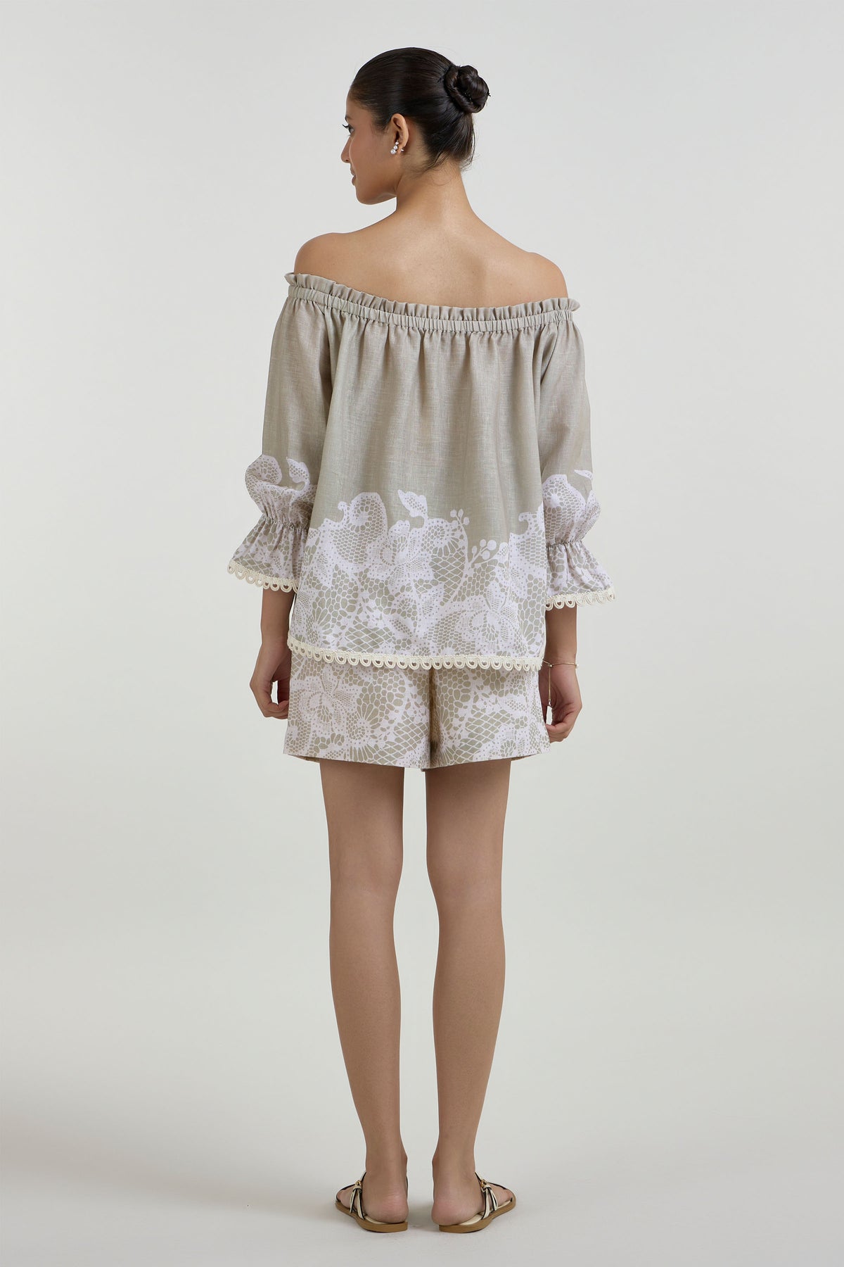 Shorts-offshoulder Top Khaki
