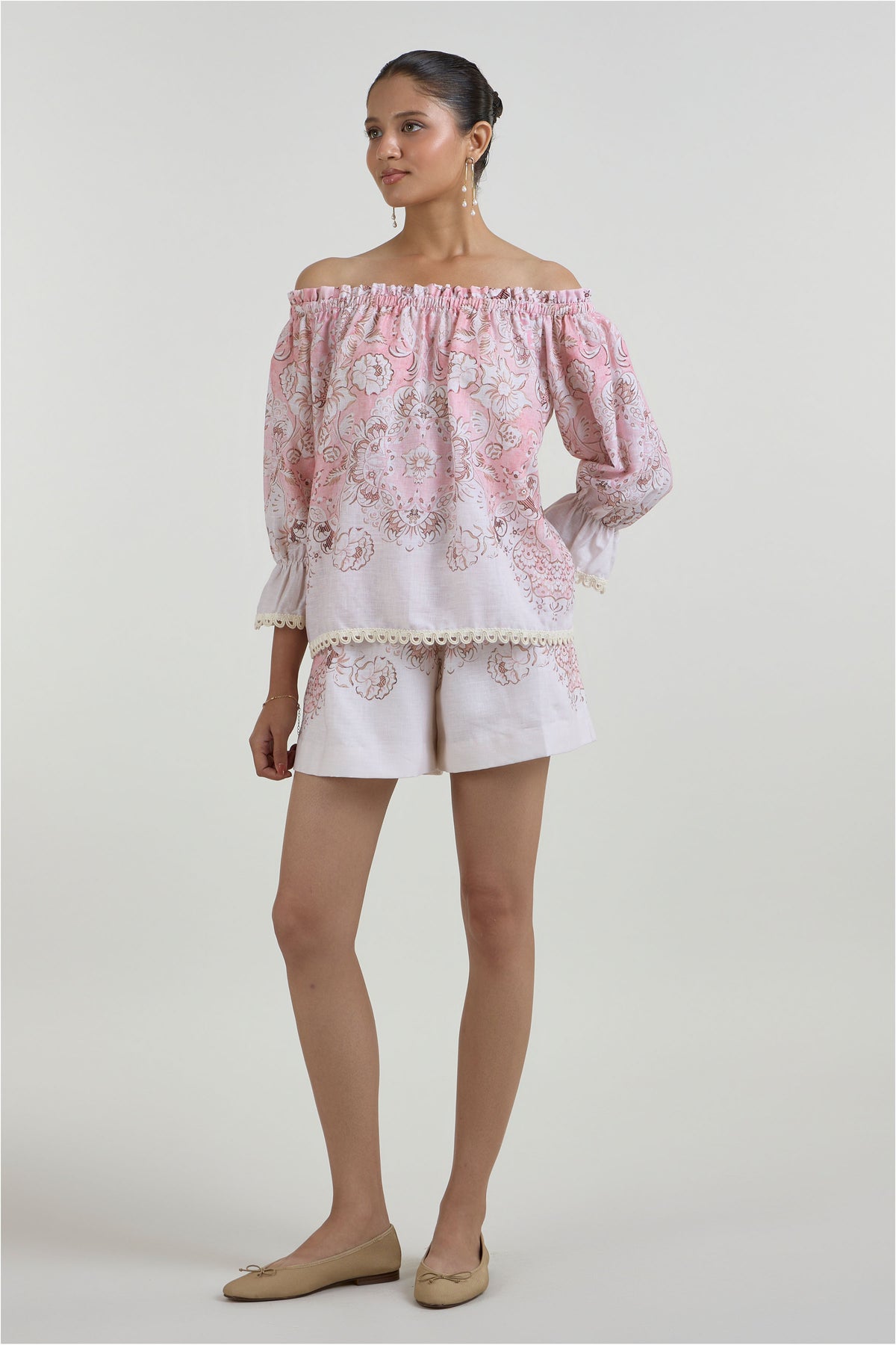 Shorts Off-Shoulder Top Pink-Brown-Ivory