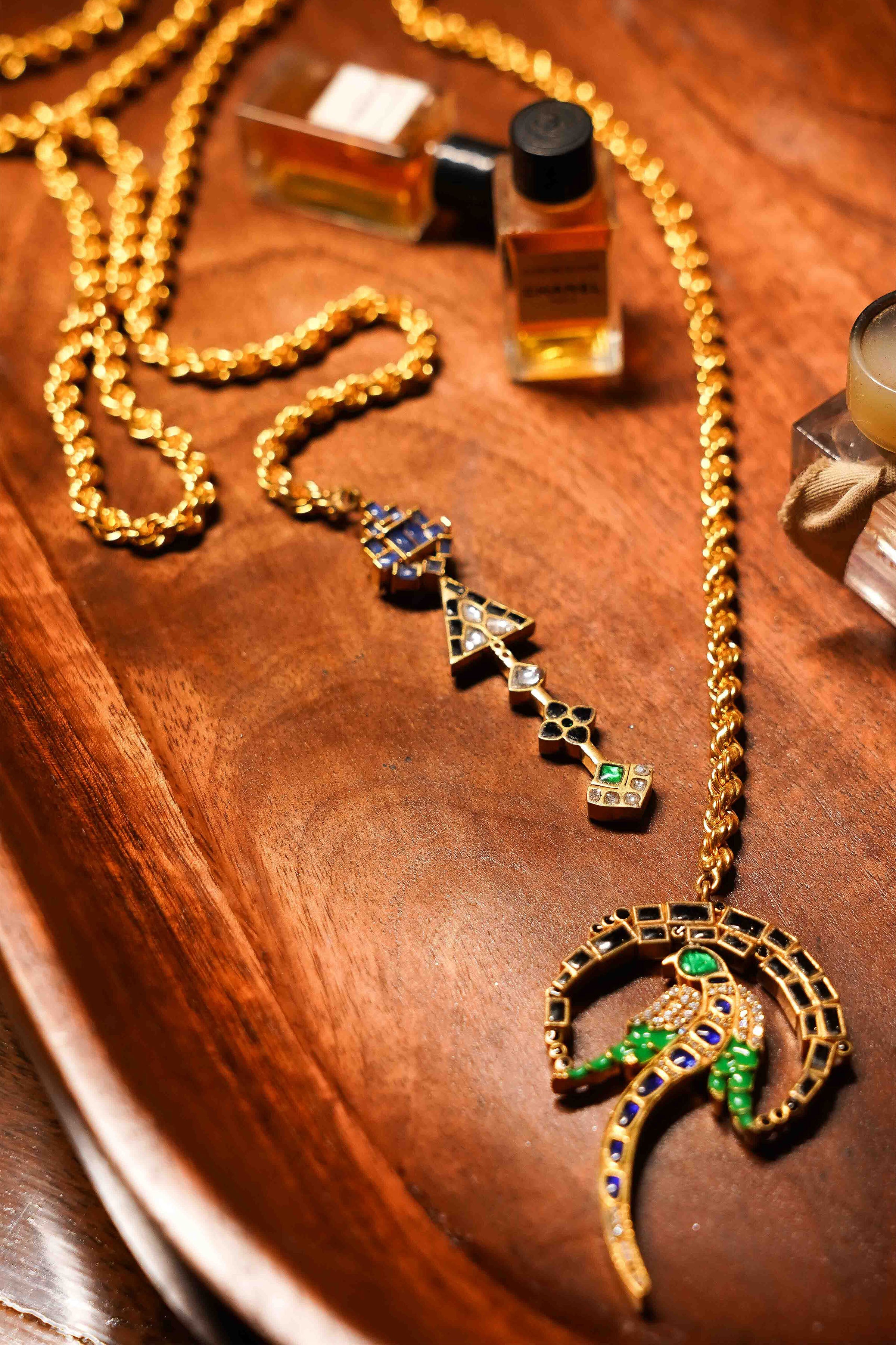 NECKLACE GOLD
