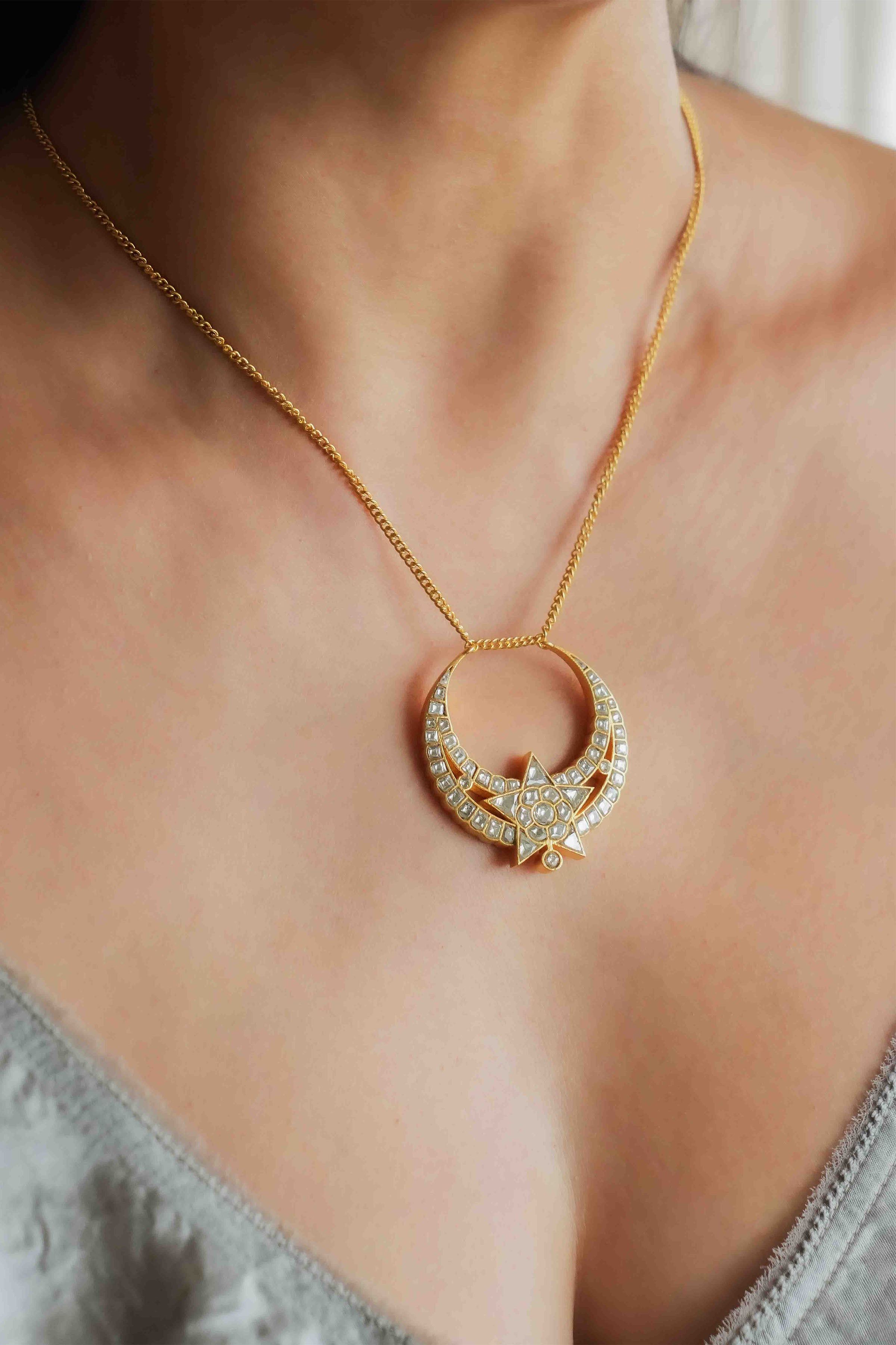 NECKLACE GOLD