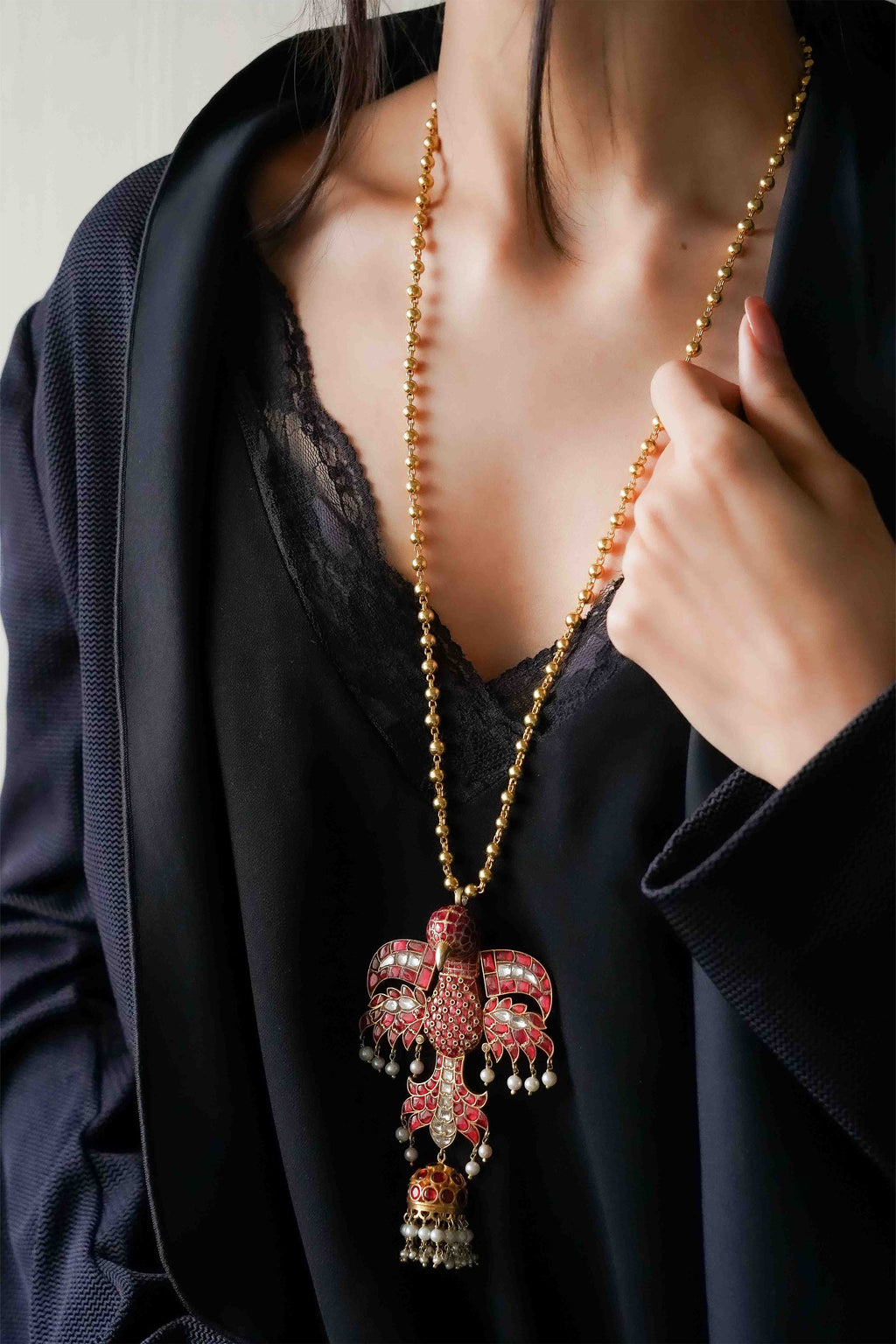 NECKLACE RED